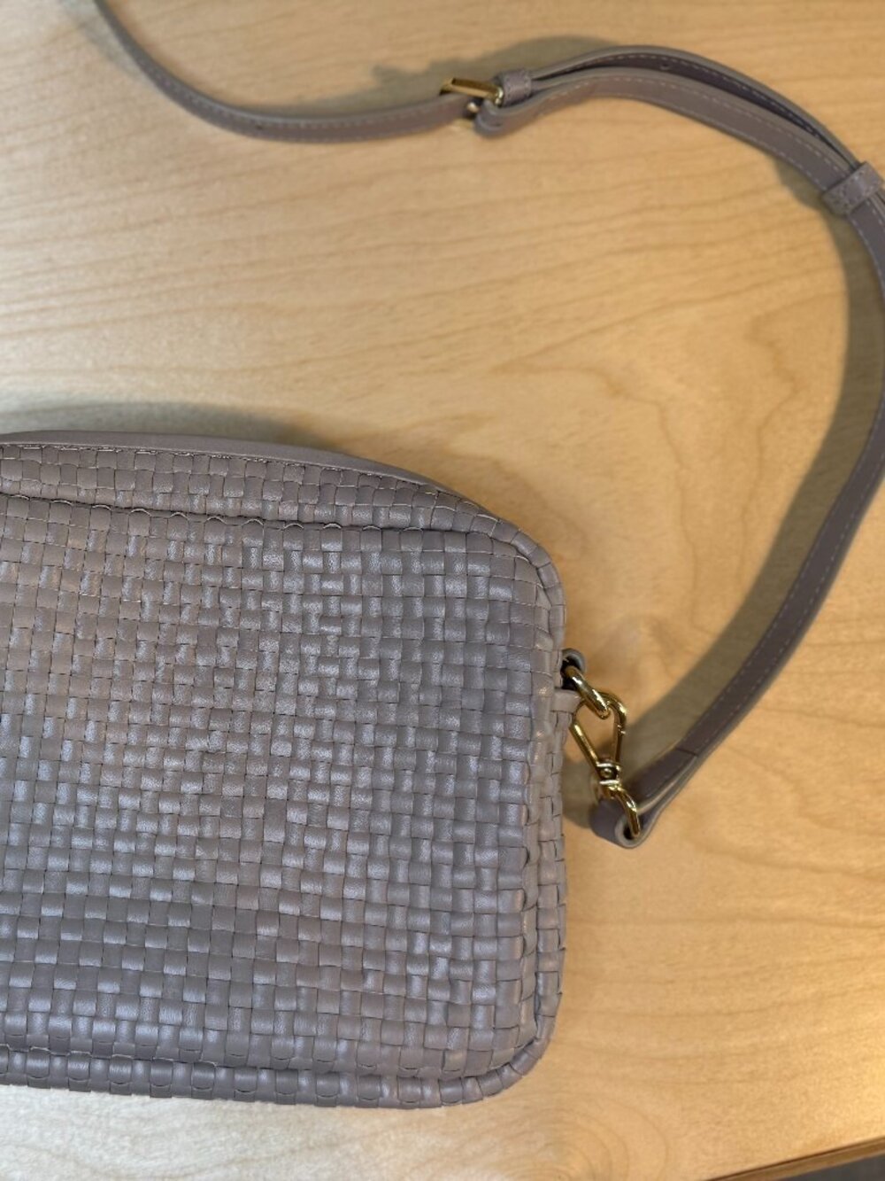 Quince Italian Leather Handwoven Crossbody Woven Leather Bag - Taupe color - Picture 2 of 4